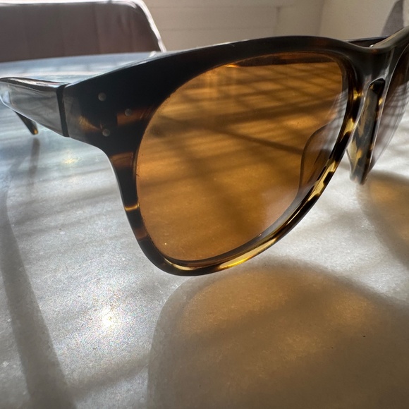 OLIVER PEOPLES/  Tortoise Shell Sunglasses/ Polarized main image 9